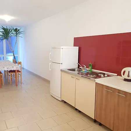 Apartmani Mira & Nikola Baska Voda Exterior photo