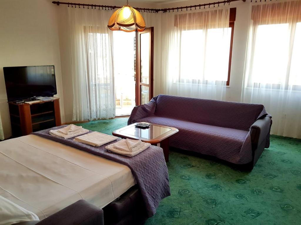 Apartament Mira & Nikola *